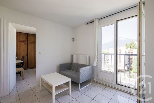 Appartement T3 à vendre - 3 pièces - 46.0 m2 - GRENOBLE - 38 - RHONE-ALPES - Century 21 Victor Hugo