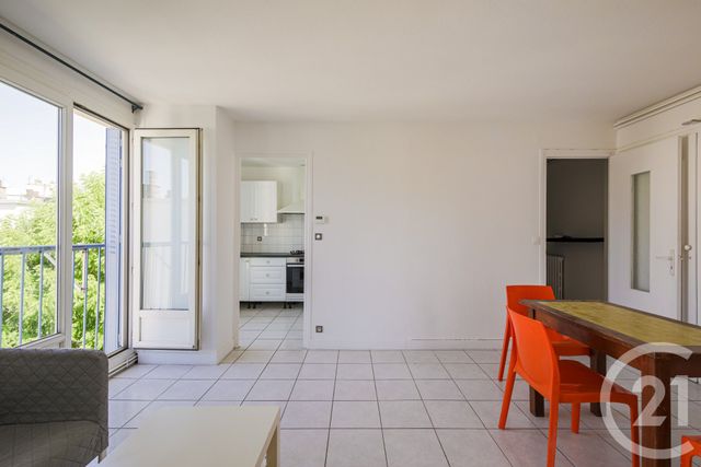 Appartement T3 à vendre - 3 pièces - 46.0 m2 - GRENOBLE - 38 - RHONE-ALPES - Century 21 Victor Hugo