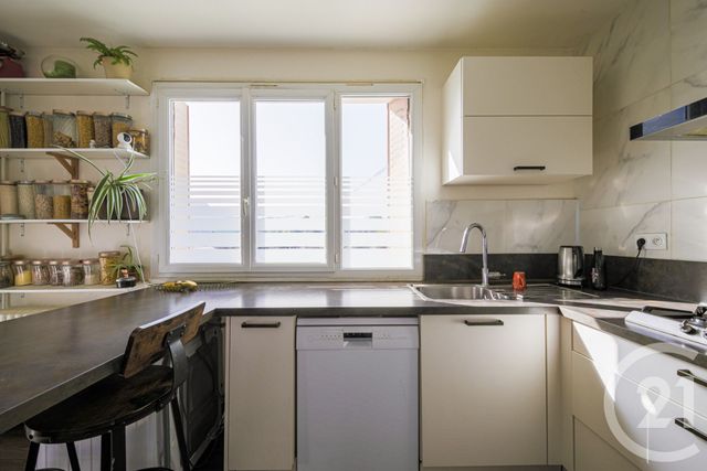 Appartement F4 à vendre - 4 pièces - 96.26 m2 - ST EGREVE - 38 - RHONE-ALPES - Century 21 Victor Hugo