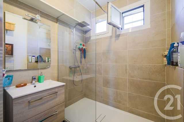 Appartement F4 à vendre - 4 pièces - 96.26 m2 - ST EGREVE - 38 - RHONE-ALPES - Century 21 Victor Hugo