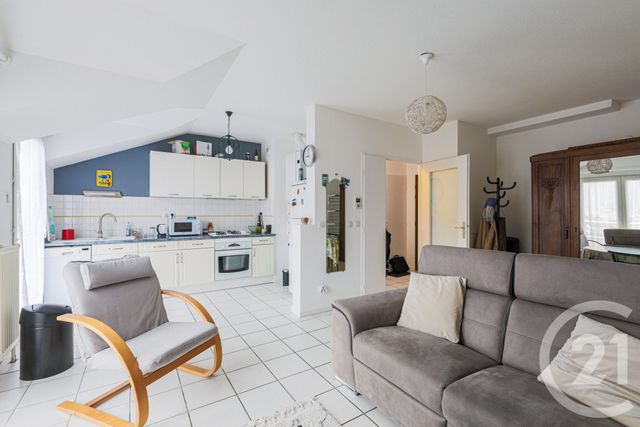 Appartement F2 à vendre - 2 pièces - 49.0 m2 - FONTAINE - 38 - RHONE-ALPES - Century 21 Victor Hugo
