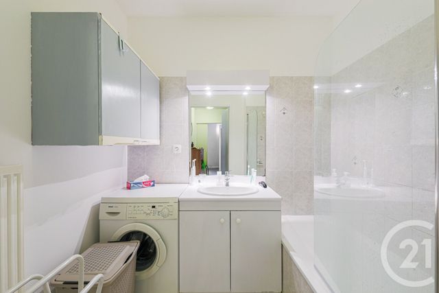 Appartement F2 à vendre - 2 pièces - 49.0 m2 - FONTAINE - 38 - RHONE-ALPES - Century 21 Victor Hugo