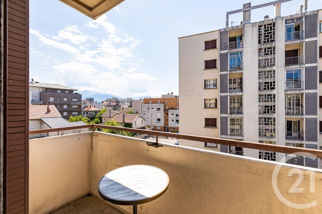 Appartement F3 à vendre - 3 pièces - 61.3 m2 - GRENOBLE - 38 - RHONE-ALPES - Century 21 Victor Hugo