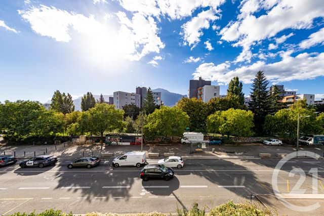 Appartement F4 à vendre - 4 pièces - 85.17 m2 - GRENOBLE - 38 - RHONE-ALPES - Century 21 Victor Hugo