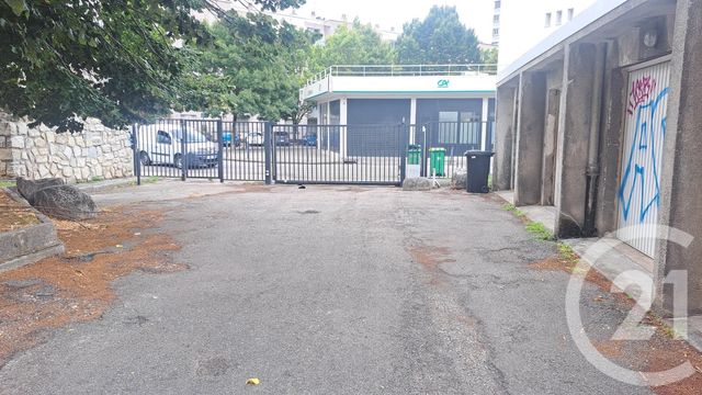 parking à vendre - 15.3 m2 - GRENOBLE - 38 - RHONE-ALPES - Century 21 Victor Hugo