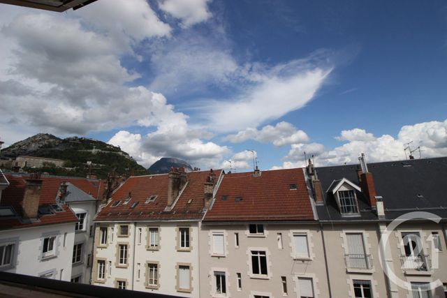 Appartement Studio à vendre - 1 pièce - 11.3 m2 - GRENOBLE - 38 - RHONE-ALPES - Century 21 Victor Hugo