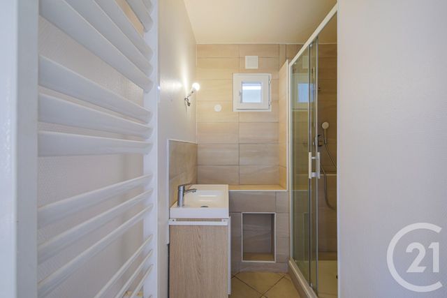 Appartement à vendre - 3 pièces - 76.0 m2 - ECHIROLLES - 38 - RHONE-ALPES - Century 21 Victor Hugo