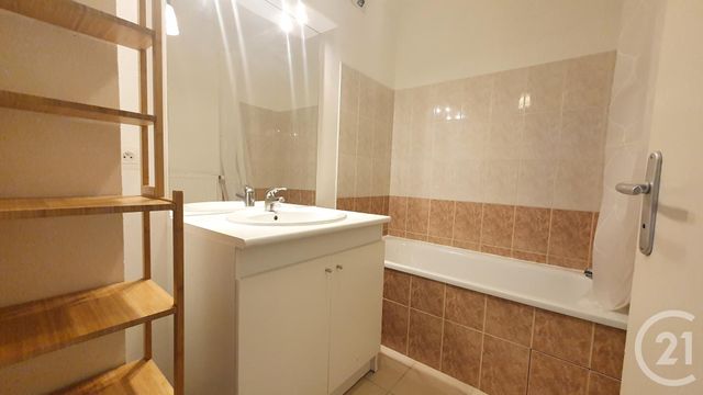 Appartement T2 à louer - 2 pièces - 41.65 m2 - GRENOBLE - 38 - RHONE-ALPES - Century 21 Victor Hugo