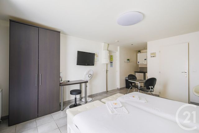 Appartement Studio à vendre - 1 pièce - 24.2 m2 - GRENOBLE - 38 - RHONE-ALPES - Century 21 Victor Hugo