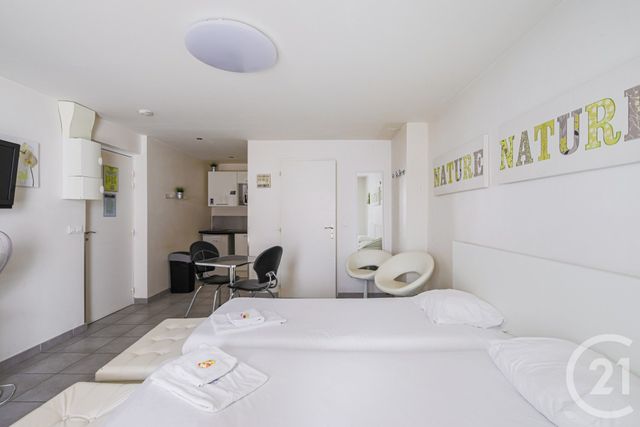 Appartement Studio à vendre - 1 pièce - 24.2 m2 - GRENOBLE - 38 - RHONE-ALPES - Century 21 Victor Hugo