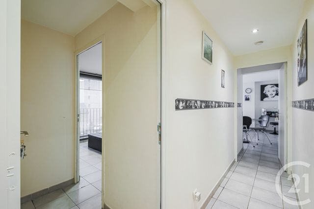 Appartement Studio à vendre - 2 pièces - 47.8 m2 - GRENOBLE - 38 - RHONE-ALPES - Century 21 Victor Hugo