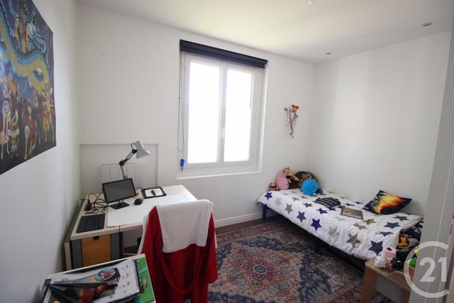 Appartement F4 à vendre - 4 pièces - 109.0 m2 - ST HILAIRE - 38 - RHONE-ALPES - Century 21 Victor Hugo