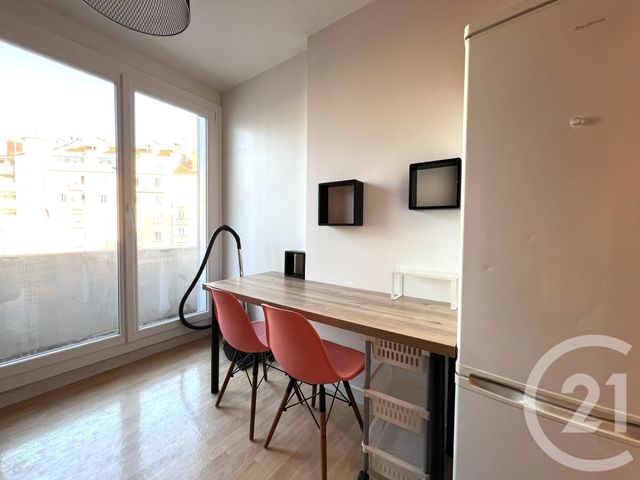 Appartement T4 à louer - 4 pièces - 62.75 m2 - GRENOBLE - 38 - RHONE-ALPES - Century 21 Victor Hugo