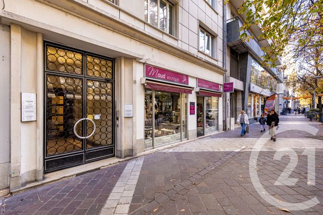 Appartement F4 à vendre - 4 pièces - 124.46 m2 - GRENOBLE - 38 - RHONE-ALPES - Century 21 Victor Hugo