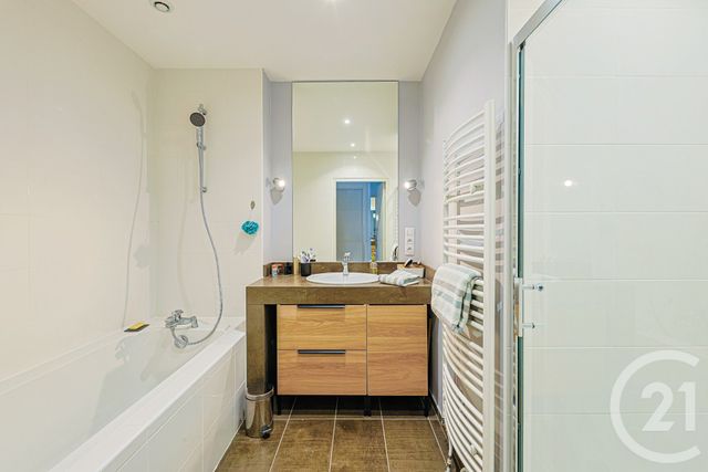 Appartement F4 à vendre - 4 pièces - 124.46 m2 - GRENOBLE - 38 - RHONE-ALPES - Century 21 Victor Hugo