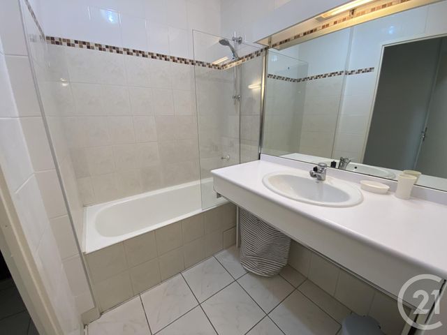 Appartement Studio à louer - 1 pièce - 29.67 m2 - GRENOBLE - 38 - RHONE-ALPES - Century 21 Victor Hugo