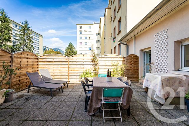 Appartement à vendre - 3 pièces - 62.26 m2 - GRENOBLE - 38 - RHONE-ALPES - Century 21 Victor Hugo