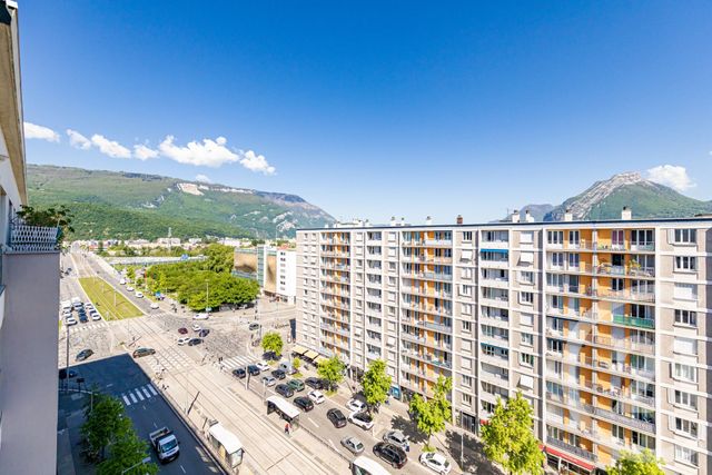 Appartement T2 à vendre - 2 pièces - 58.0 m2 - GRENOBLE - 38 - RHONE-ALPES - Century 21 Victor Hugo