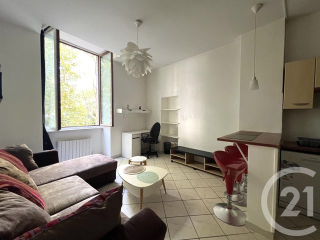 Appartement T2 à louer - 2 pièces - 39.25 m2 - GRENOBLE - 38 - RHONE-ALPES - Century 21 Victor Hugo