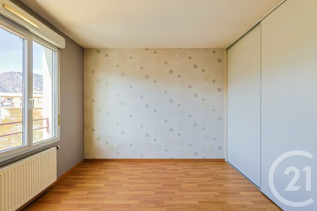 Appartement F2 à vendre - 2 pièces - 49.62 m2 - ST MARTIN D HERES - 38 - RHONE-ALPES - Century 21 Victor Hugo