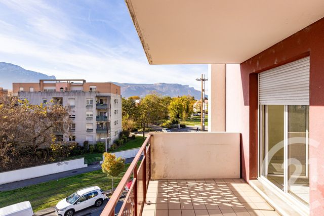 Appartement F2 à vendre - 2 pièces - 49.62 m2 - ST MARTIN D HERES - 38 - RHONE-ALPES - Century 21 Victor Hugo