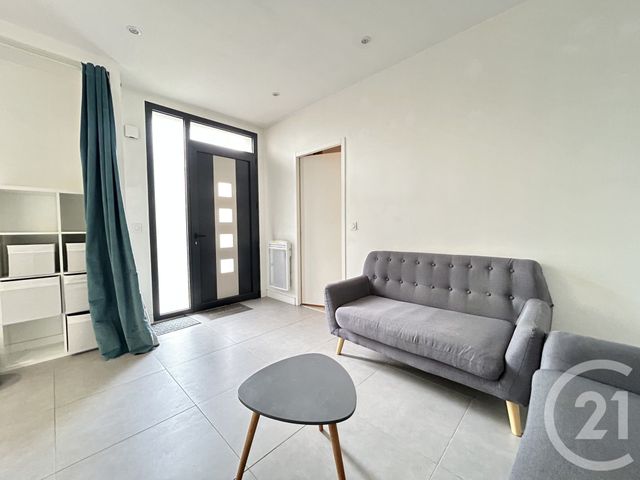 Appartement T2 à louer - 2 pièces - 37.27 m2 - ST MARTIN D HERES - 38 - RHONE-ALPES - Century 21 Victor Hugo