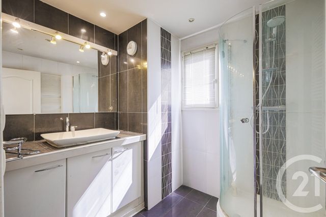 Appartement T3 à vendre - 3 pièces - 74.0 m2 - GRENOBLE - 38 - RHONE-ALPES - Century 21 Victor Hugo