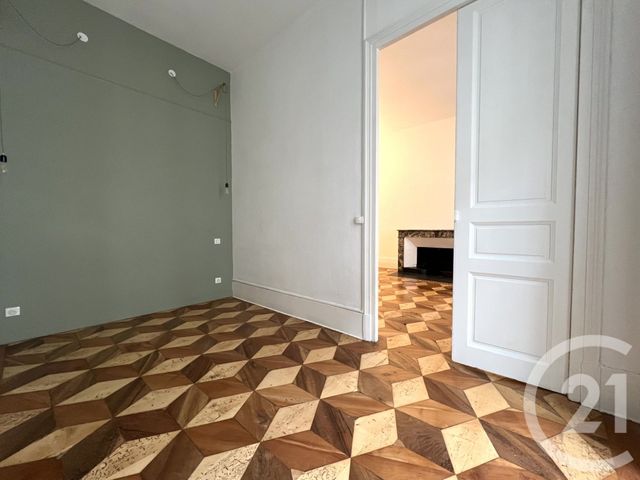 Appartement T2 à louer - 2 pièces - 43.45 m2 - GRENOBLE - 38 - RHONE-ALPES - Century 21 Victor Hugo