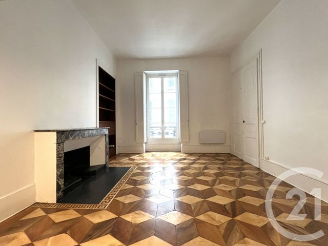 Appartement T2 à louer - 2 pièces - 43.45 m2 - GRENOBLE - 38 - RHONE-ALPES - Century 21 Victor Hugo