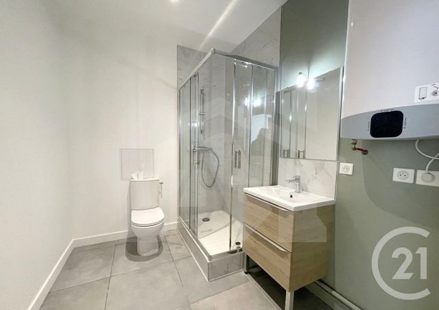 Appartement T2 à louer - 2 pièces - 43.45 m2 - GRENOBLE - 38 - RHONE-ALPES - Century 21 Victor Hugo