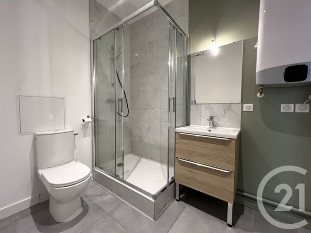 Appartement T2 à louer - 2 pièces - 43.45 m2 - GRENOBLE - 38 - RHONE-ALPES - Century 21 Victor Hugo