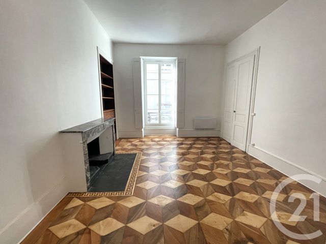Appartement T2 à louer - 2 pièces - 43.45 m2 - GRENOBLE - 38 - RHONE-ALPES - Century 21 Victor Hugo