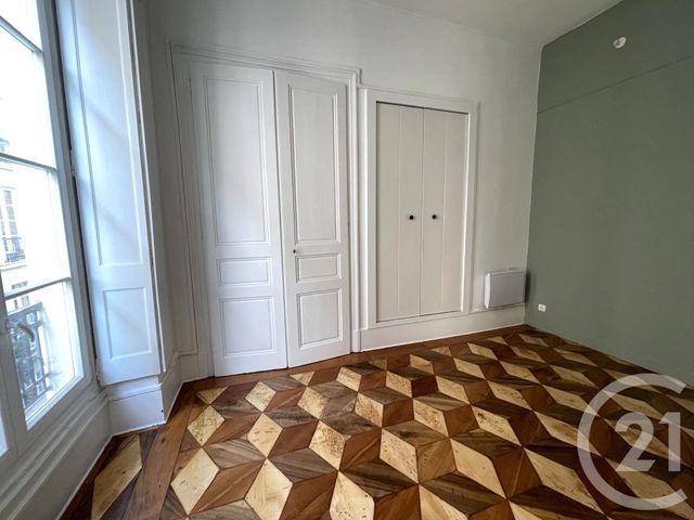 Appartement T2 à louer - 2 pièces - 43.45 m2 - GRENOBLE - 38 - RHONE-ALPES - Century 21 Victor Hugo
