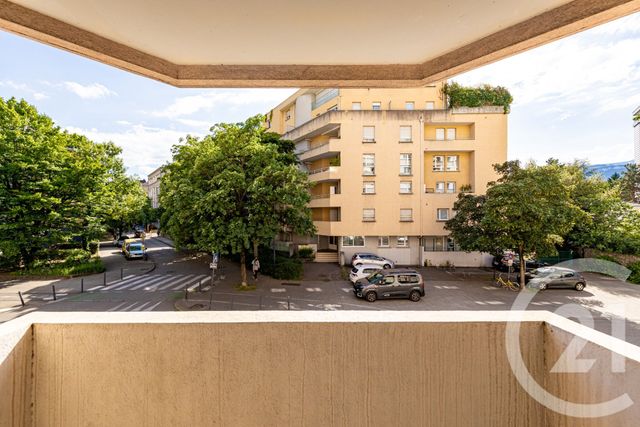 Appartement T4 à vendre - 4 pièces - 86.0 m2 - GRENOBLE - 38 - RHONE-ALPES - Century 21 Victor Hugo