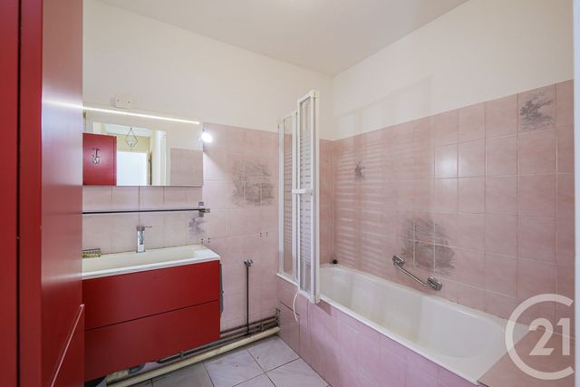 Appartement T4 à vendre - 4 pièces - 86.0 m2 - GRENOBLE - 38 - RHONE-ALPES - Century 21 Victor Hugo