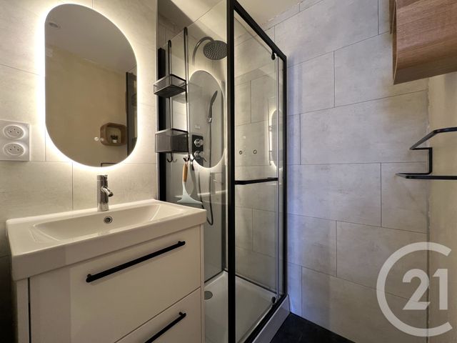 Appartement T2 à louer - 2 pièces - 32.07 m2 - GRENOBLE - 38 - RHONE-ALPES - Century 21 Victor Hugo