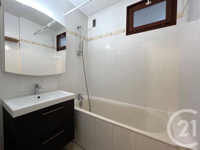 Appartement T3 à louer - 3 pièces - 67.92 m2 - GRENOBLE - 38 - RHONE-ALPES - Century 21 Victor Hugo