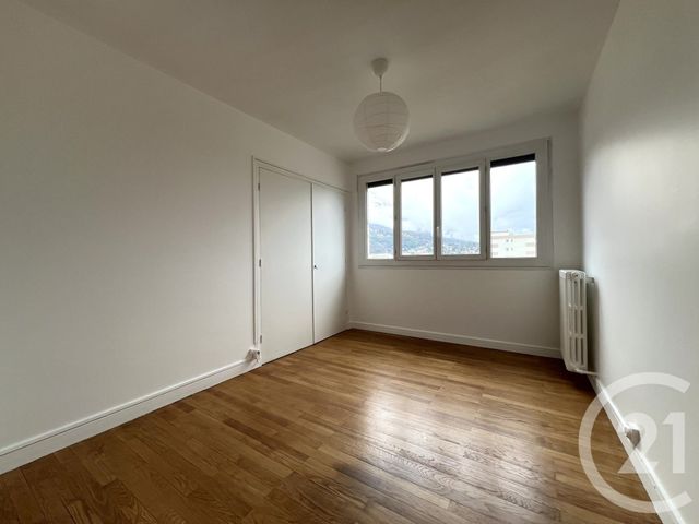 Appartement T3 à louer - 3 pièces - 78.83 m2 - MEYLAN - 38 - RHONE-ALPES - Century 21 Victor Hugo