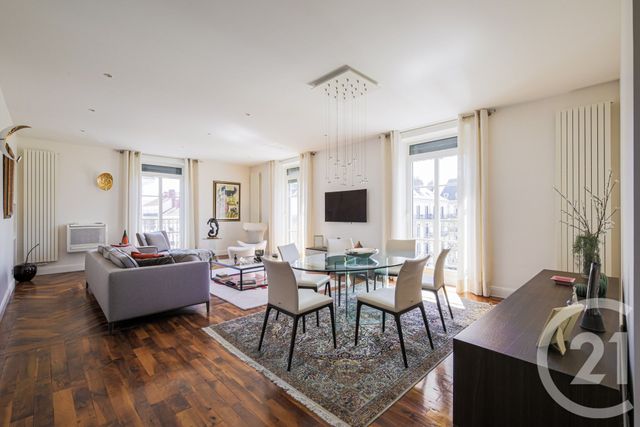 Appartement T4 à louer - 4 pièces - 121.18 m2 - GRENOBLE - 38 - RHONE-ALPES - Century 21 Victor Hugo