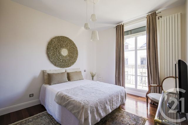 Appartement T4 à louer - 4 pièces - 121.18 m2 - GRENOBLE - 38 - RHONE-ALPES - Century 21 Victor Hugo