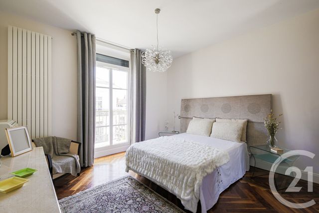 Appartement T4 à louer - 4 pièces - 121.18 m2 - GRENOBLE - 38 - RHONE-ALPES - Century 21 Victor Hugo