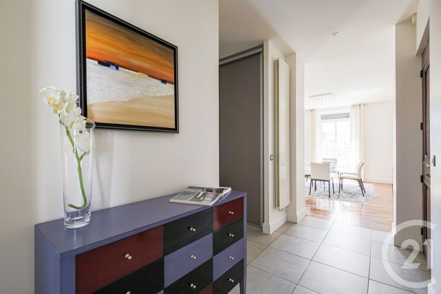 Appartement T4 à louer - 4 pièces - 121.18 m2 - GRENOBLE - 38 - RHONE-ALPES - Century 21 Victor Hugo