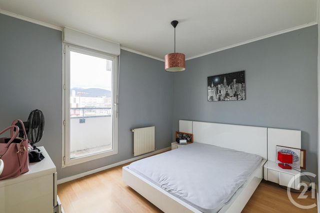 Appartement T3 à vendre - 3 pièces - 68.5 m2 - GRENOBLE - 38 - RHONE-ALPES - Century 21 Victor Hugo