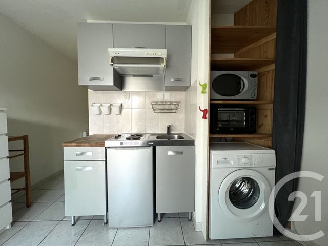 Appartement Studio à louer - 1 pièce - 18.18 m2 - ST MARTIN D HERES - 38 - RHONE-ALPES - Century 21 Victor Hugo
