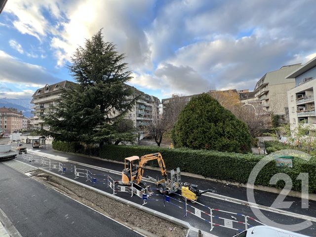 Appartement Studio à louer - 1 pièce - 13.92 m2 - GRENOBLE - 38 - RHONE-ALPES - Century 21 Victor Hugo