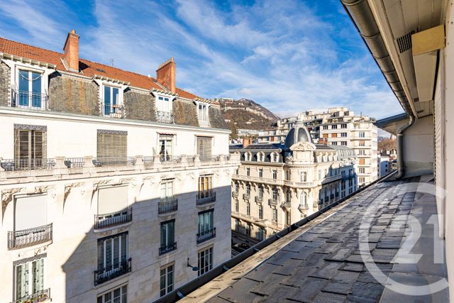 Appartement T2 à vendre - 2 pièces - 59.52 m2 - GRENOBLE - 38 - RHONE-ALPES - Century 21 Victor Hugo