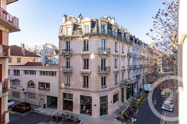 Appartement T4 à vendre - 4 pièces - 103.0 m2 - GRENOBLE - 38 - RHONE-ALPES - Century 21 Victor Hugo