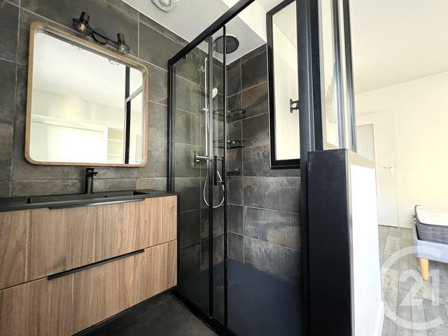 Appartement T2 à louer - 2 pièces - 42.47 m2 - GRENOBLE - 38 - RHONE-ALPES - Century 21 Victor Hugo