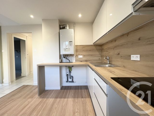 Appartement T4 à louer - 4 pièces - 62.83 m2 - GRENOBLE - 38 - RHONE-ALPES - Century 21 Victor Hugo