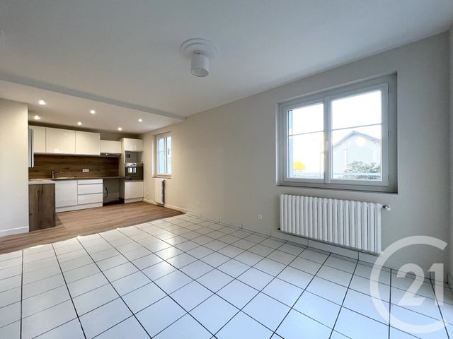 Appartement T4 à louer - 4 pièces - 62.83 m2 - GRENOBLE - 38 - RHONE-ALPES - Century 21 Victor Hugo